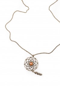 Necklace with dreamcatcher