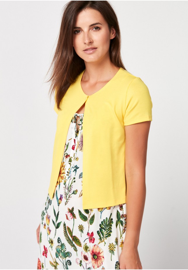 Yellow sweater with short sleeves