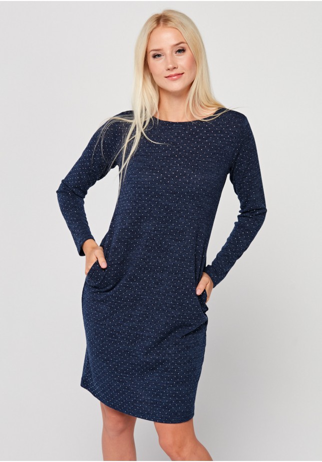 Fitted dress with dots