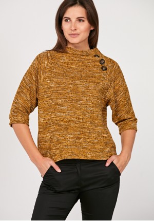 Sweater with buttons