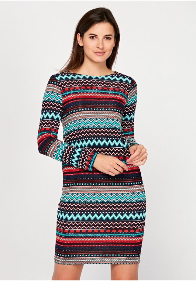 Fitted knitted dress with red patterns