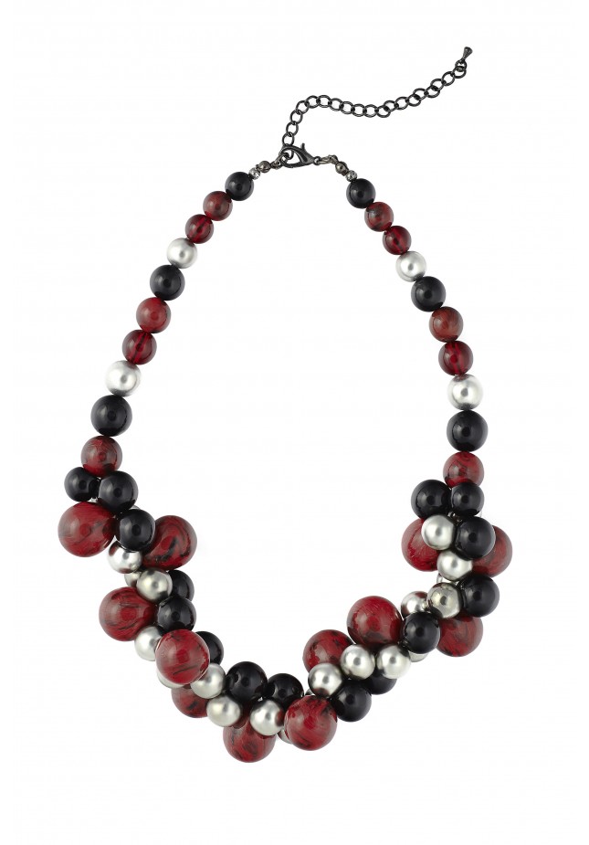 Necklace with red and silver corals
