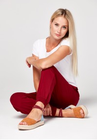 Maroon cotton trousers