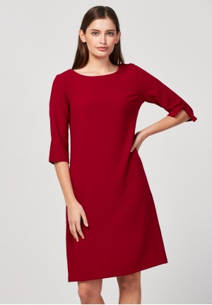 Prosta czerwona sukienka