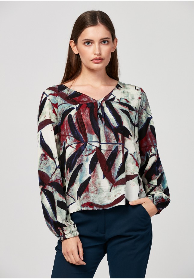 Loose blouse with leaves
