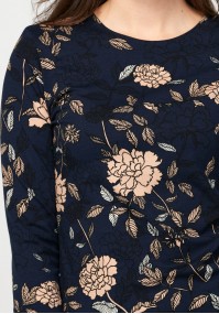 Fitted blouse with flowers