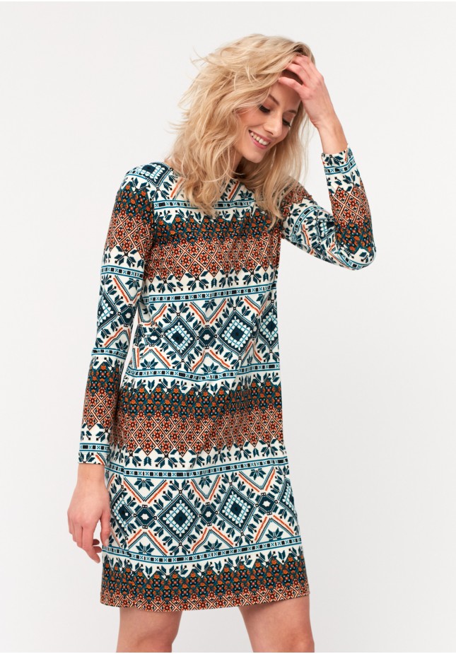 Simple dress with Norwegian pattern