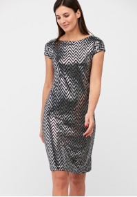 Fitted dress with sequins