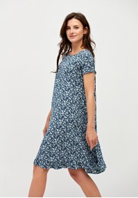 Trapezoidal dress with small flowers