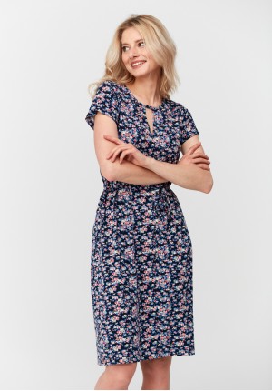 Tied dress with small flowers