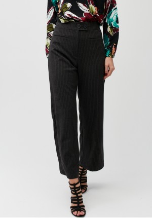 Striped trousers with a loose cut