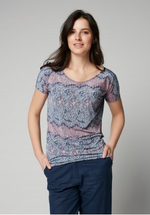 Lace pattern blouse