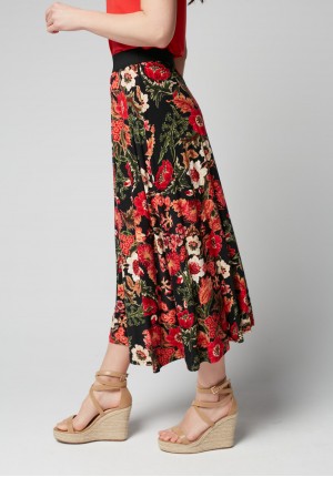 Maxi skirt with flowers