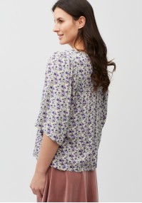 Blouse with small flowers