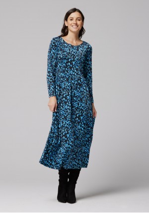 Midi leopard print dress