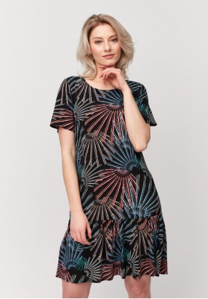 Trapezoidal dress with colorful pattern