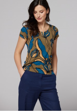 Blouse with tulips
