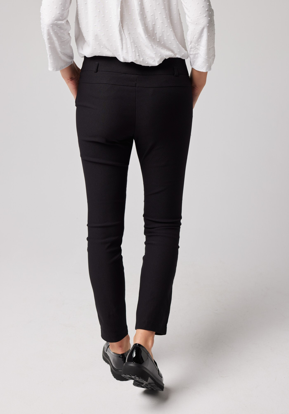Wiskozowe czarne spodnie 5077