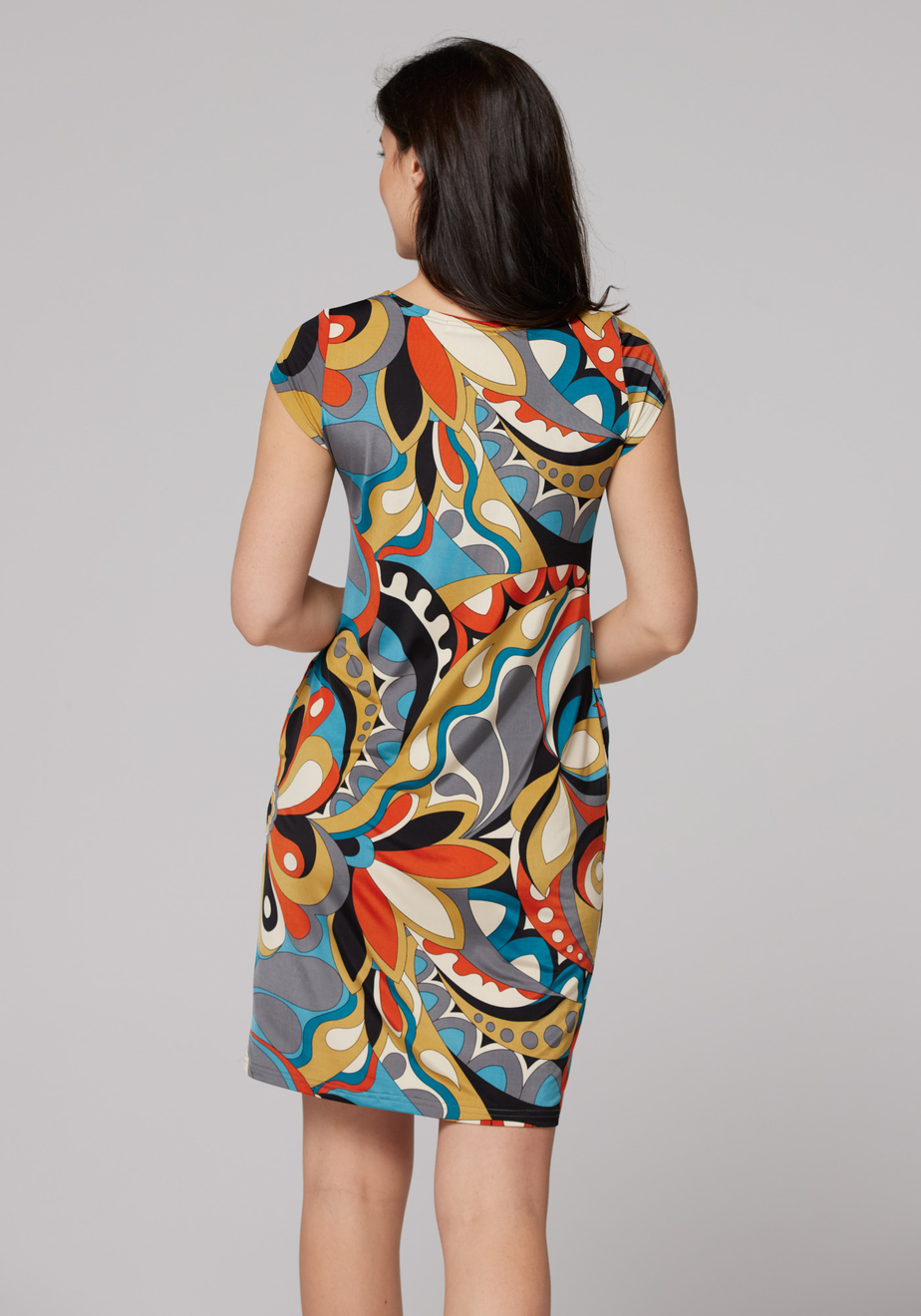 Kolorowa dopasowana sukienka na lato 1407