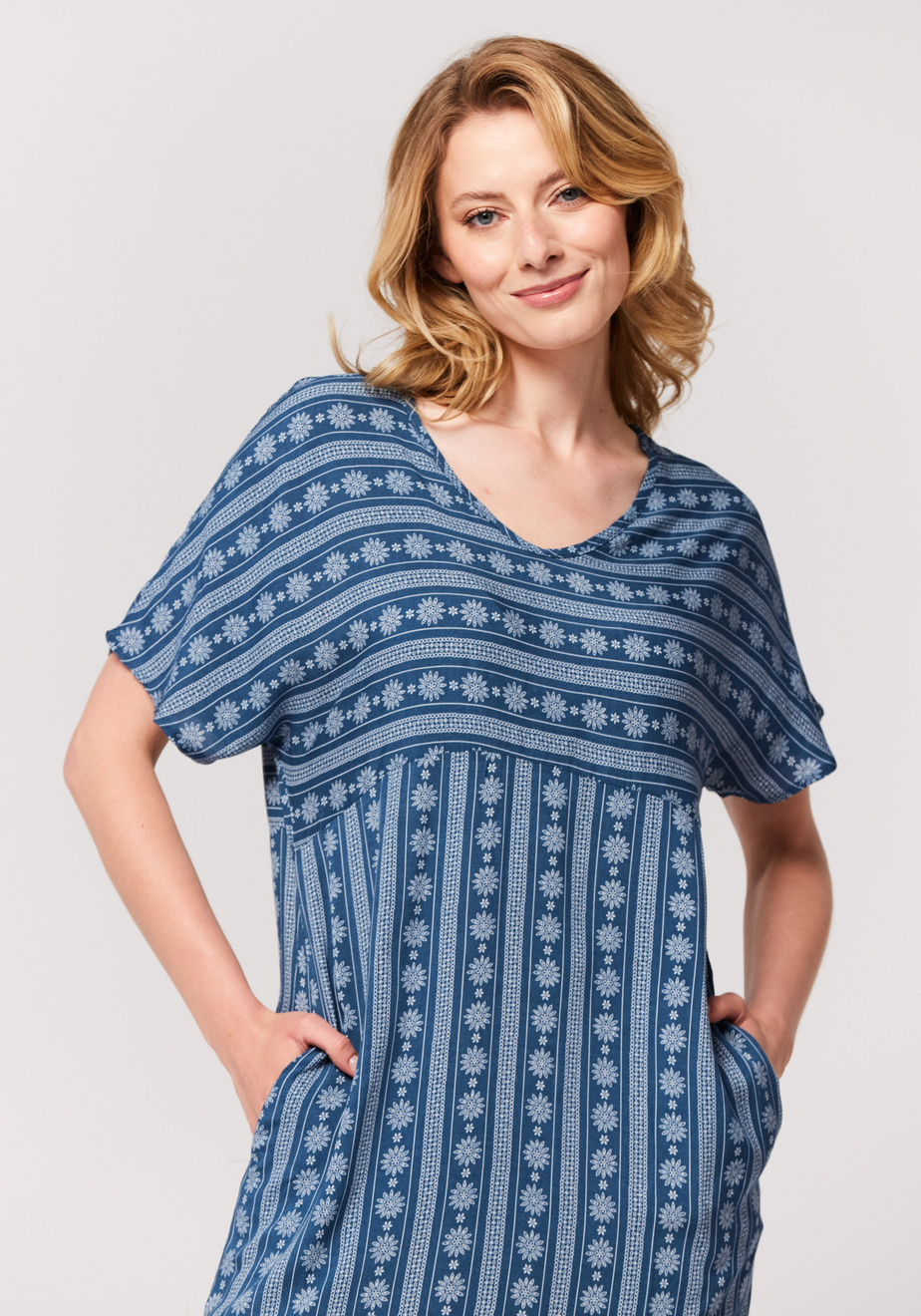 Prosta swobodna błękitna sukienka 1002