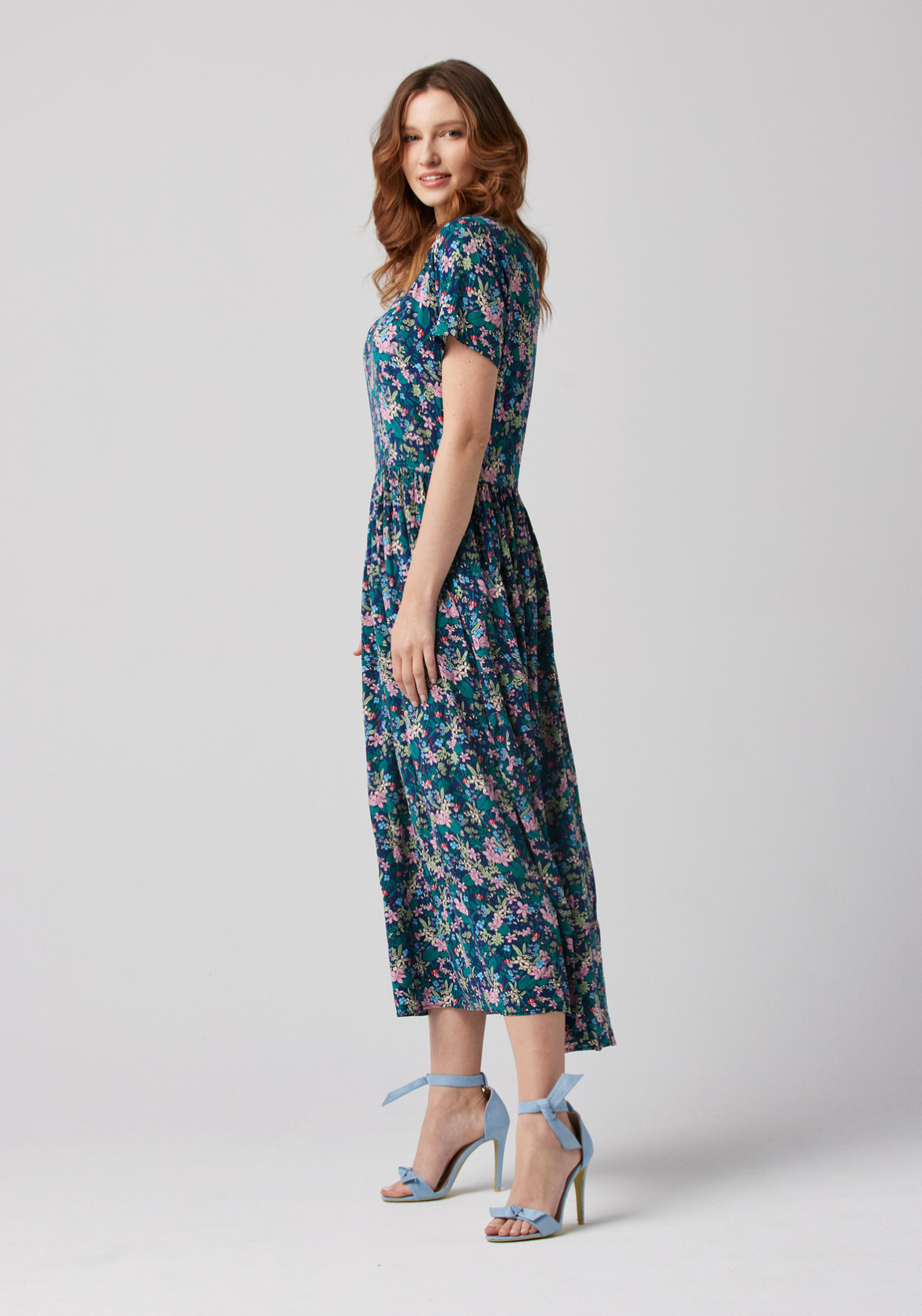 Długa sukienka w kolorowe kwiaty 1174