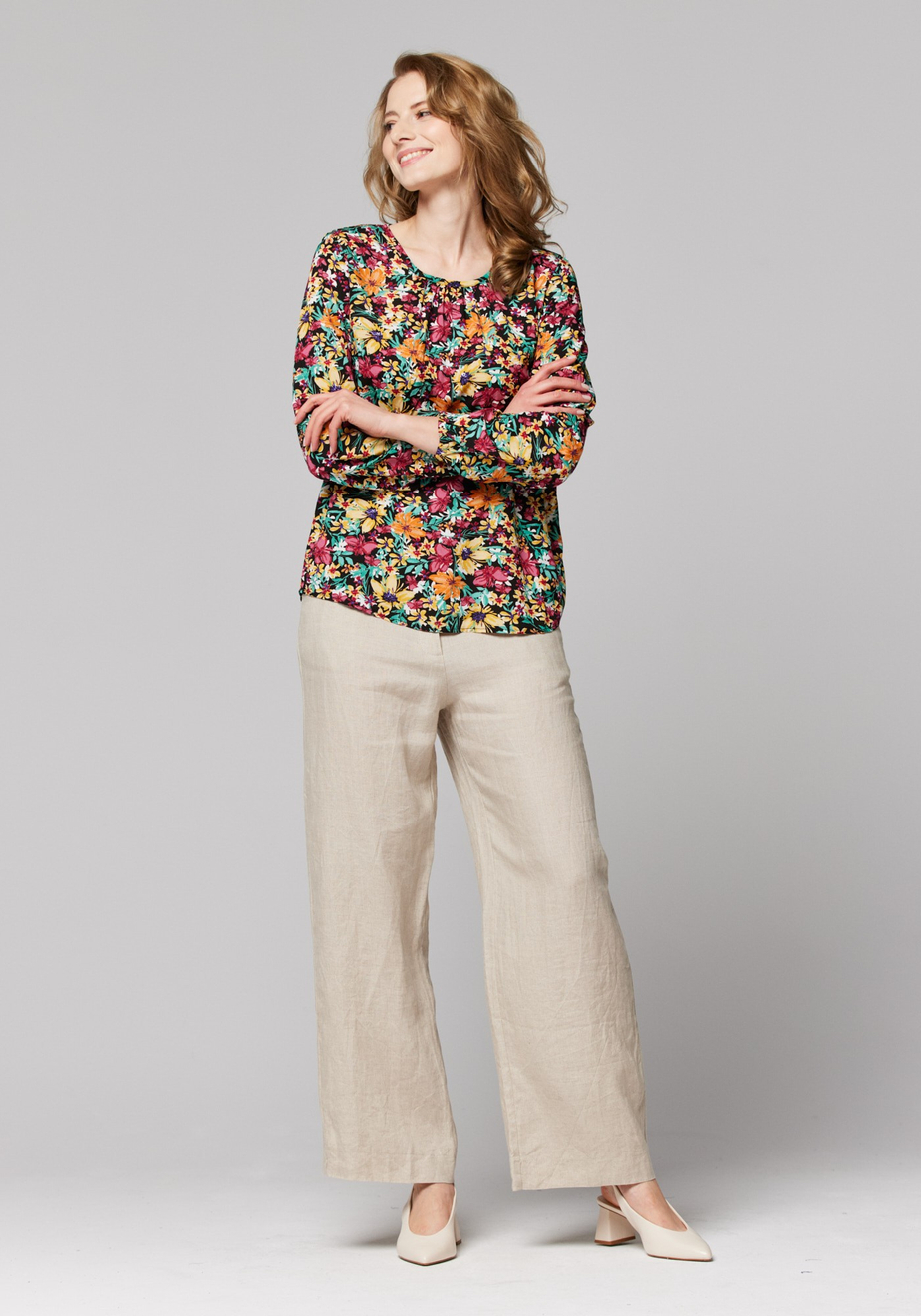 Kolorowa bluzka w kwiaty 3266