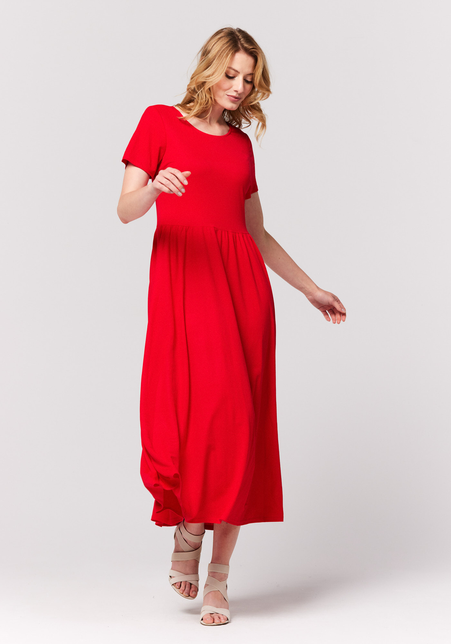 Czerwona odcianana długa sukienka 1461