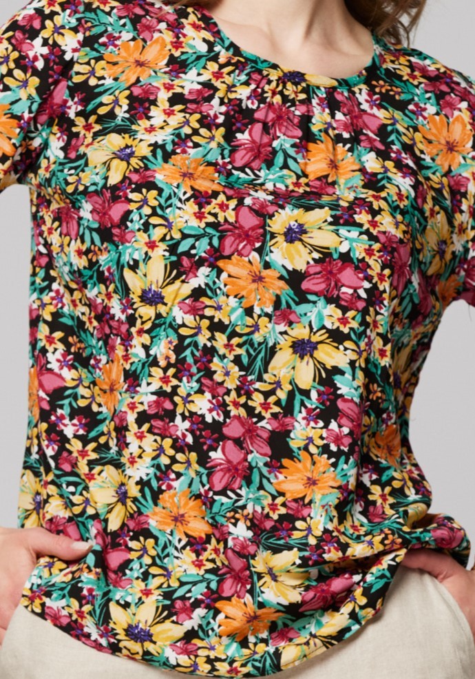 Kolorowa bluzka w kwiaty 3266