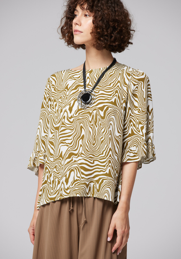 Bluzka z rękawem do łokcia w biało-beżowe fale 3046