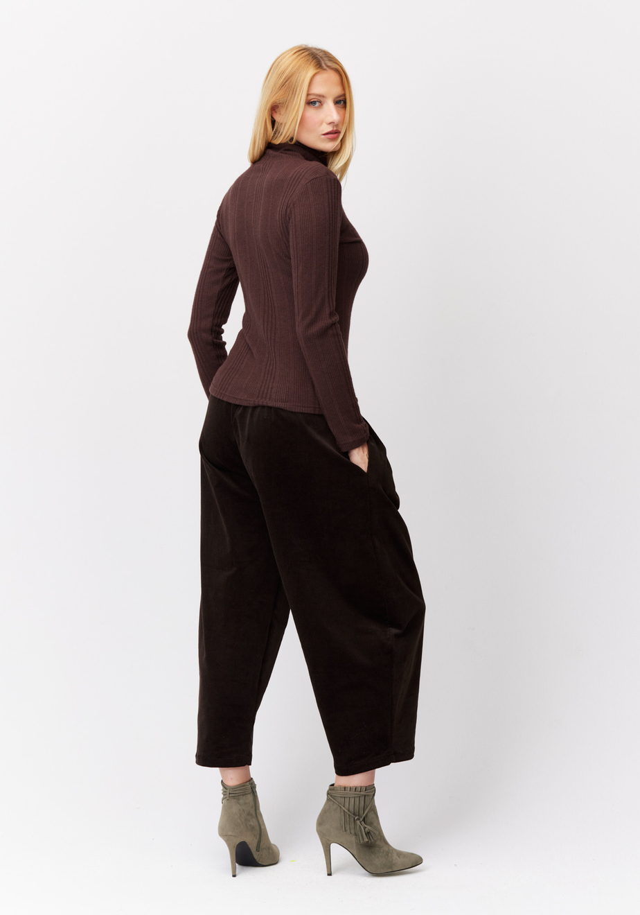 Czekoladowy golf 8960