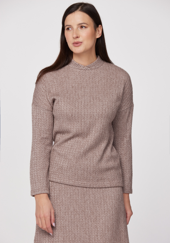 Prosty sweterek ze stójką 8963