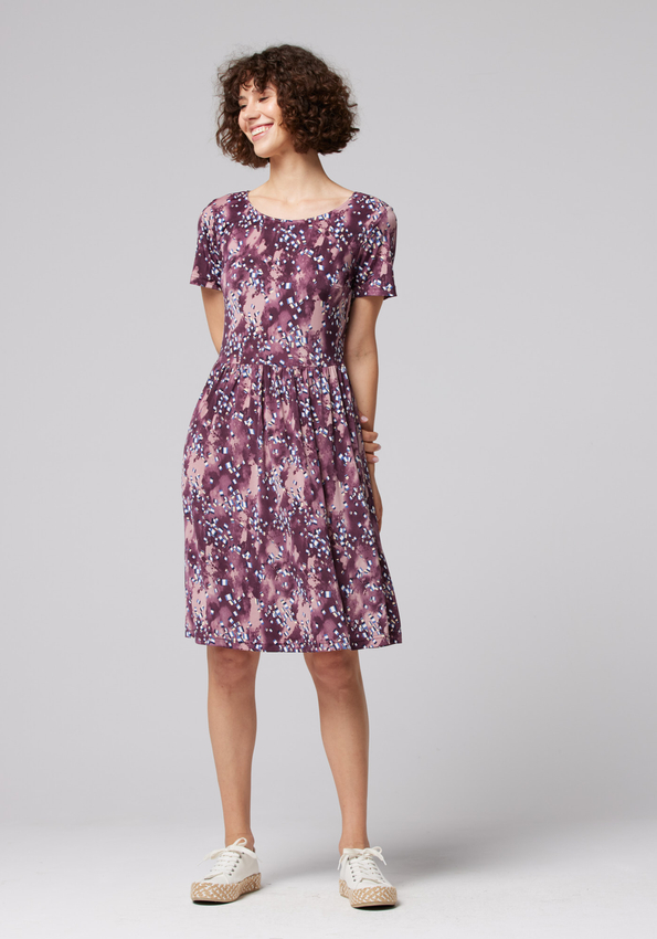 Bordowa sukienka z marszczeniem 1421