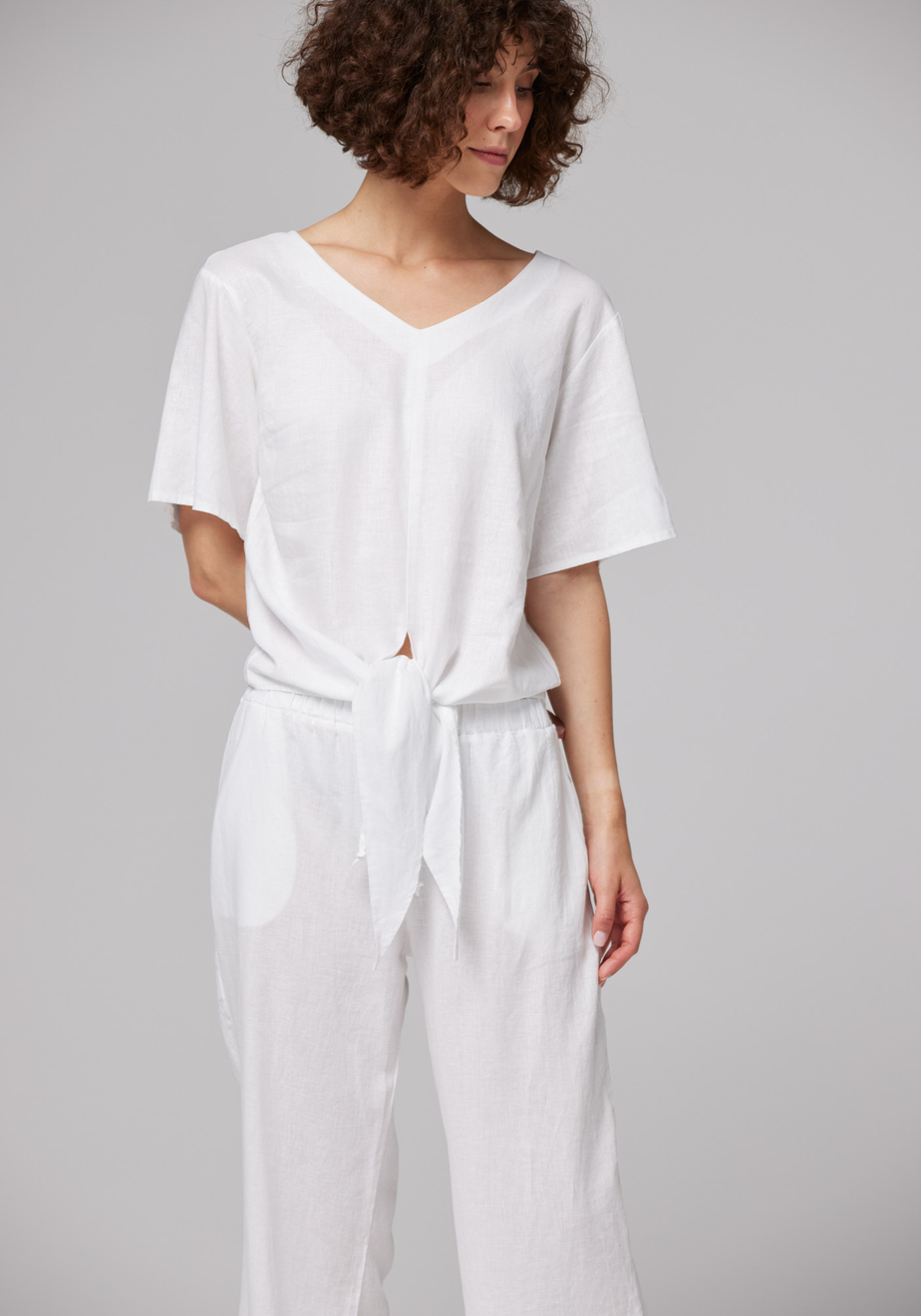 Biała bluzka z wiązaniem 3323