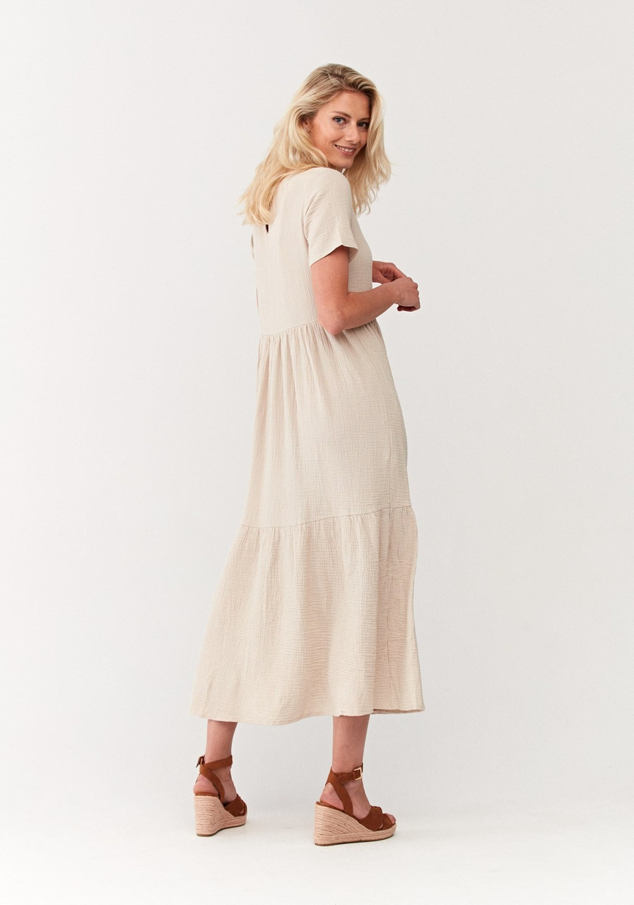 Swobodna sukienka maxi 1081