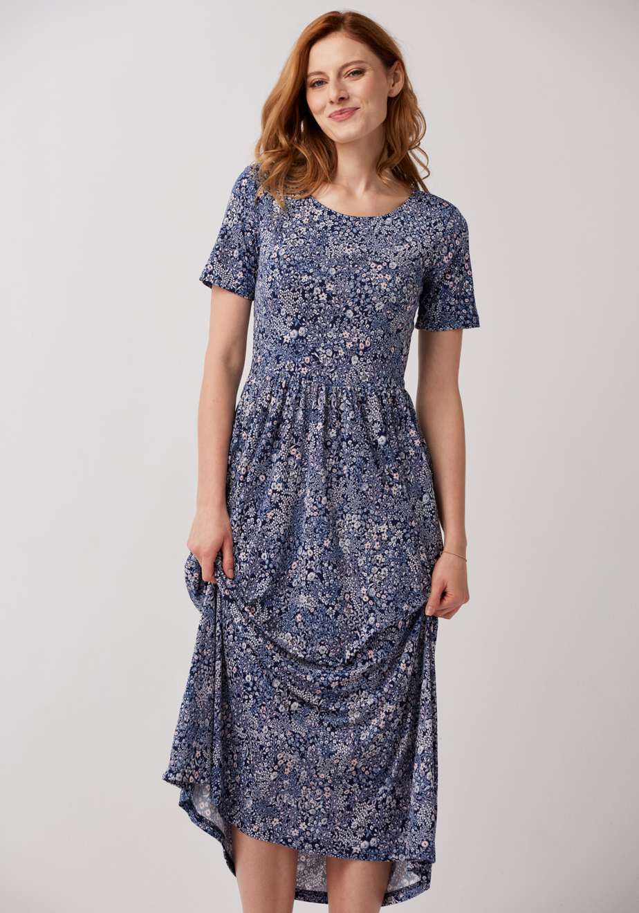 Długa sukienka w drobne kwiatki 1548