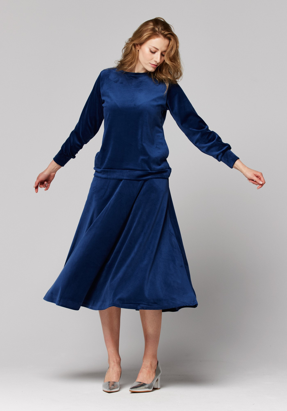 Welurowa niebieska bluza 3050