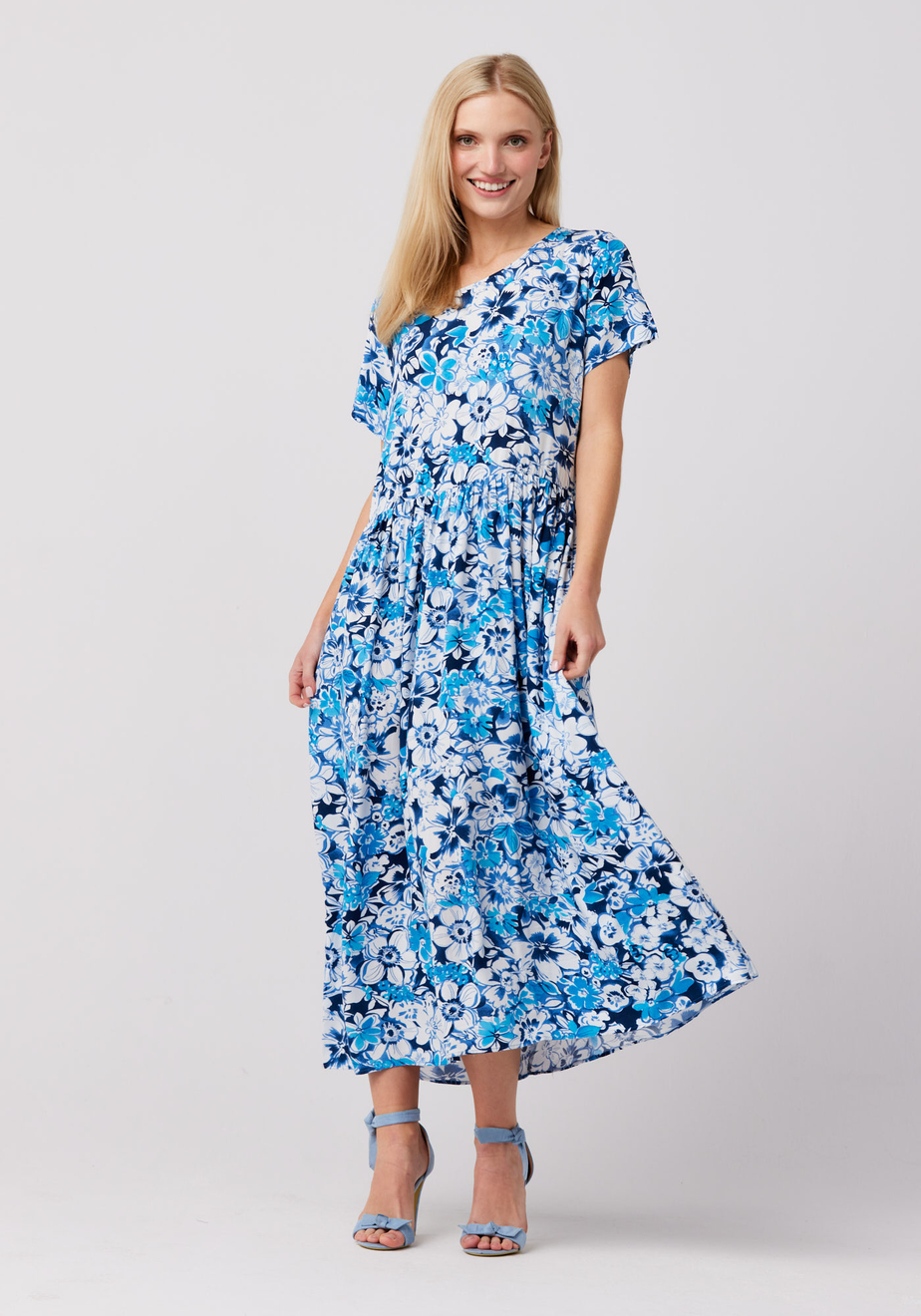 Niebieska sukienka z trzech falban 1074