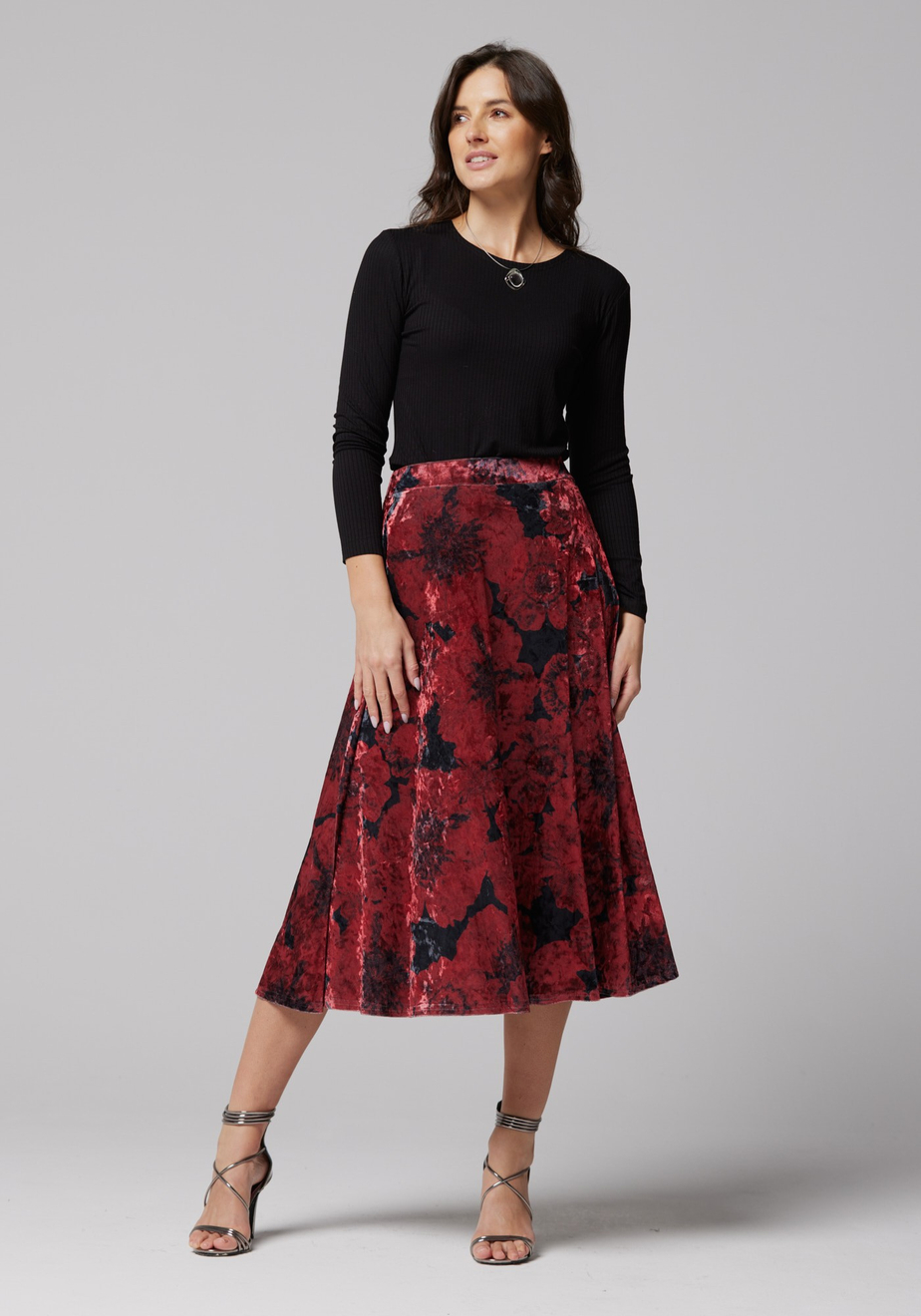 Midi spódnica w czerwone kwiaty 2024