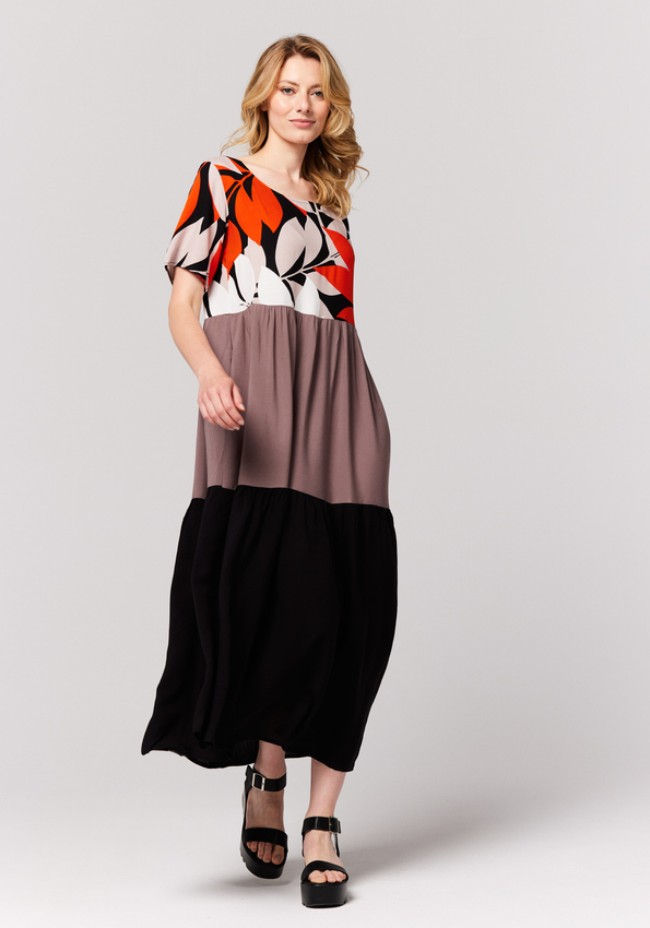 Długa sukienka z trzech materiałów 1054