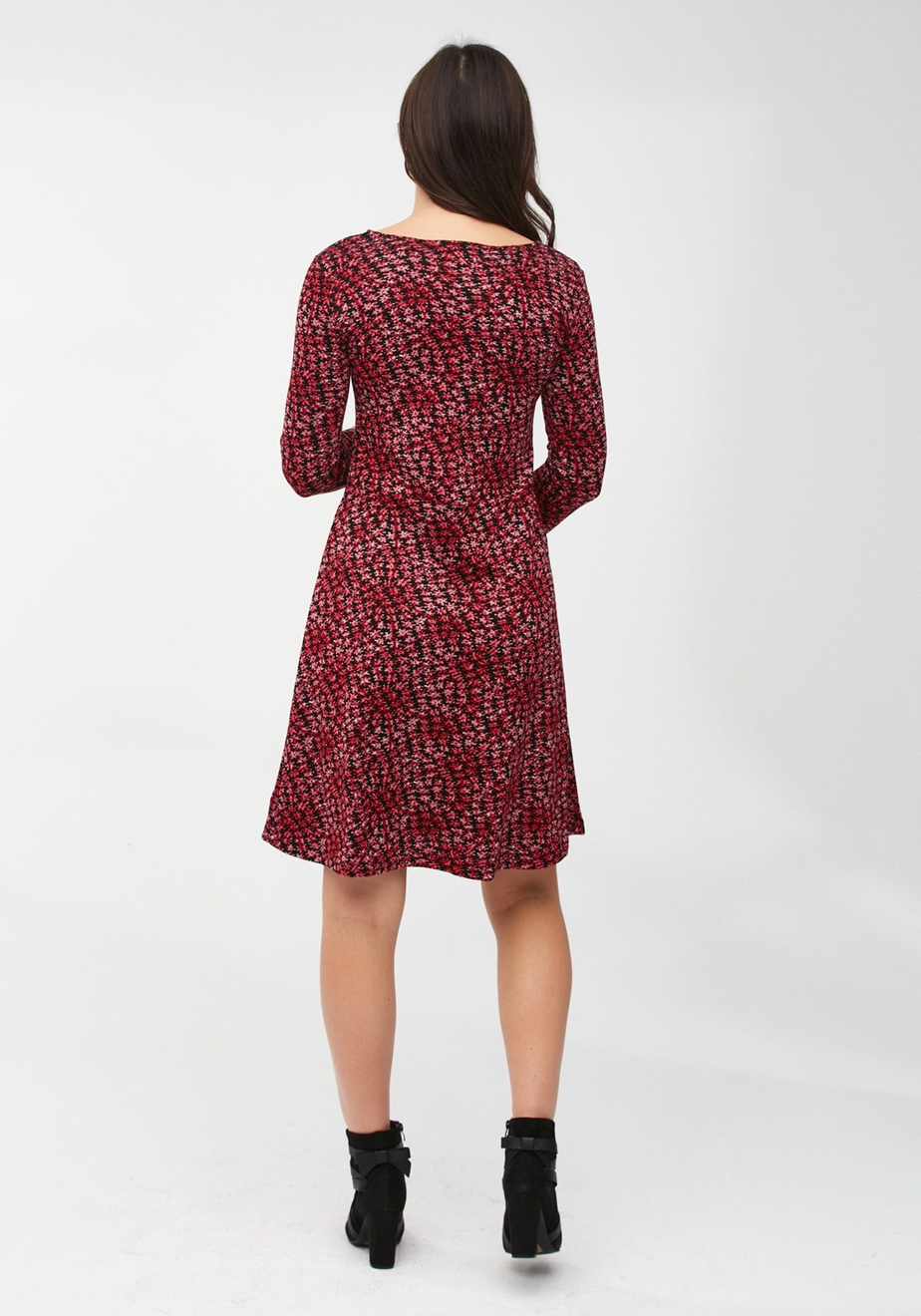 Odcinana sukienka w kwiatki 1919