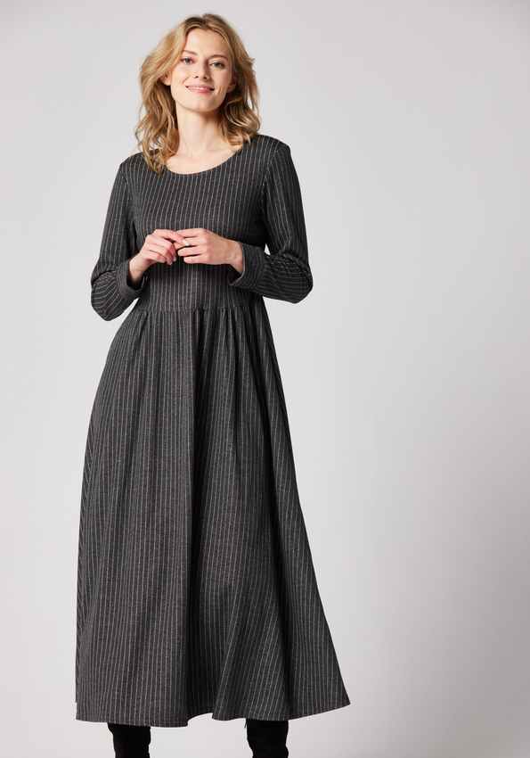 Luźna, szara sukienka 1860