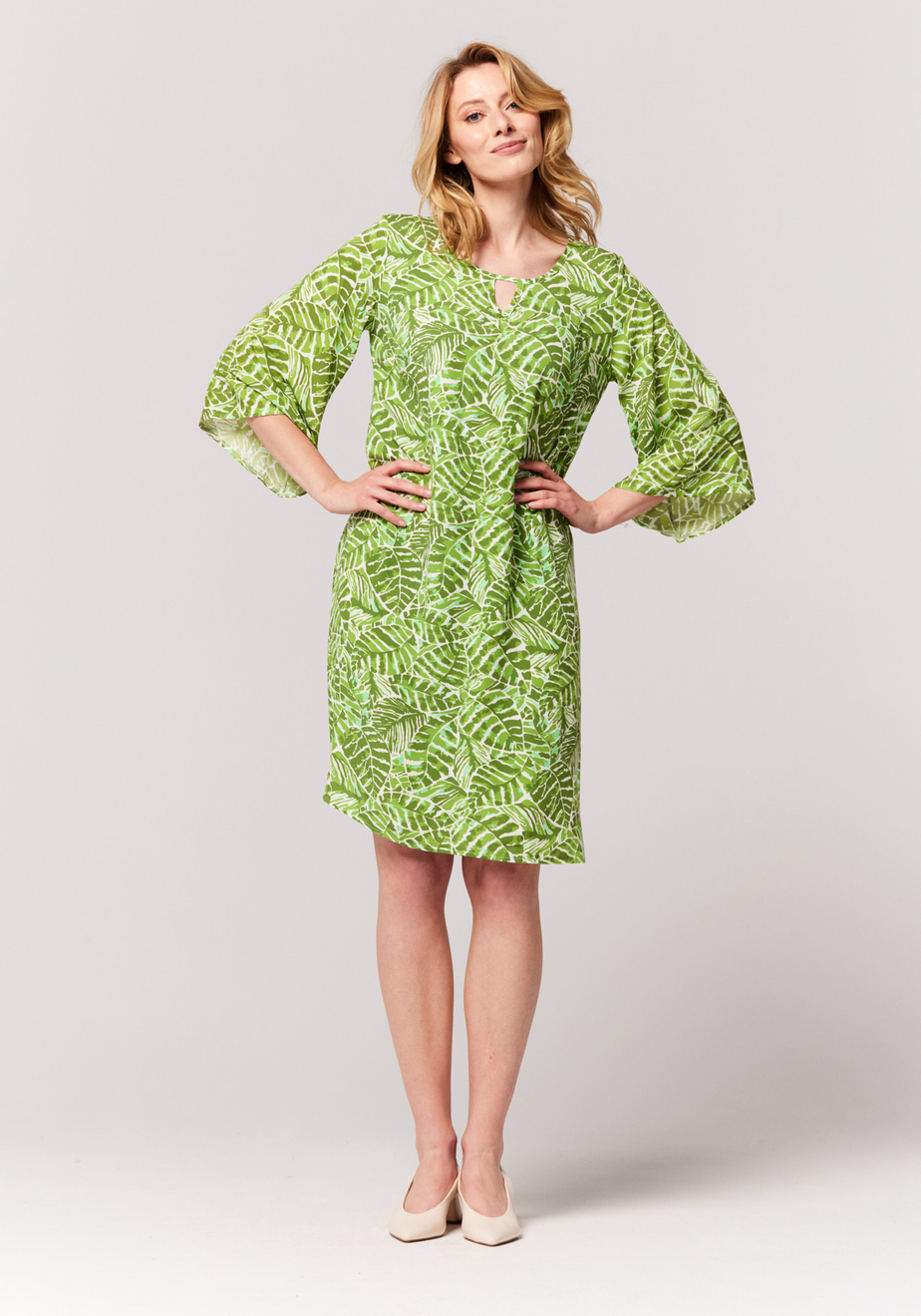 Prosta cienka sukienka w zielone liście 1040