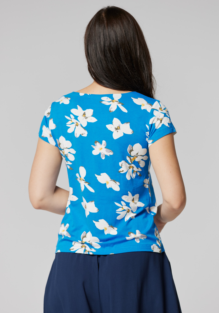 Niebieska bluzka w białe kwiaty 3101