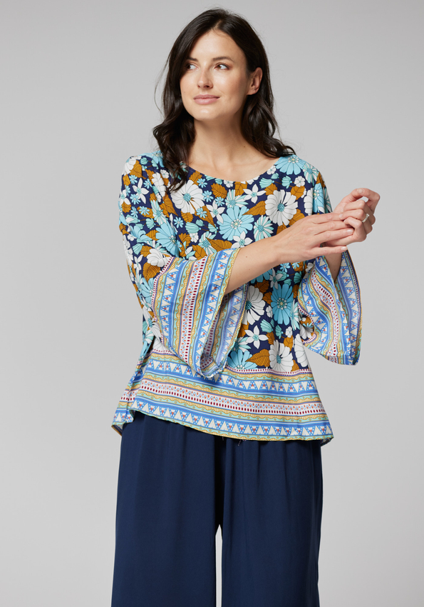 Bluzka z szerokim rękawami 3002