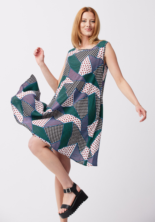 Trapezowa sukienka w geometryczny wzór 1103