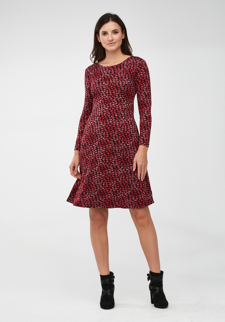 Odcinana sukienka w kwiatki 1919