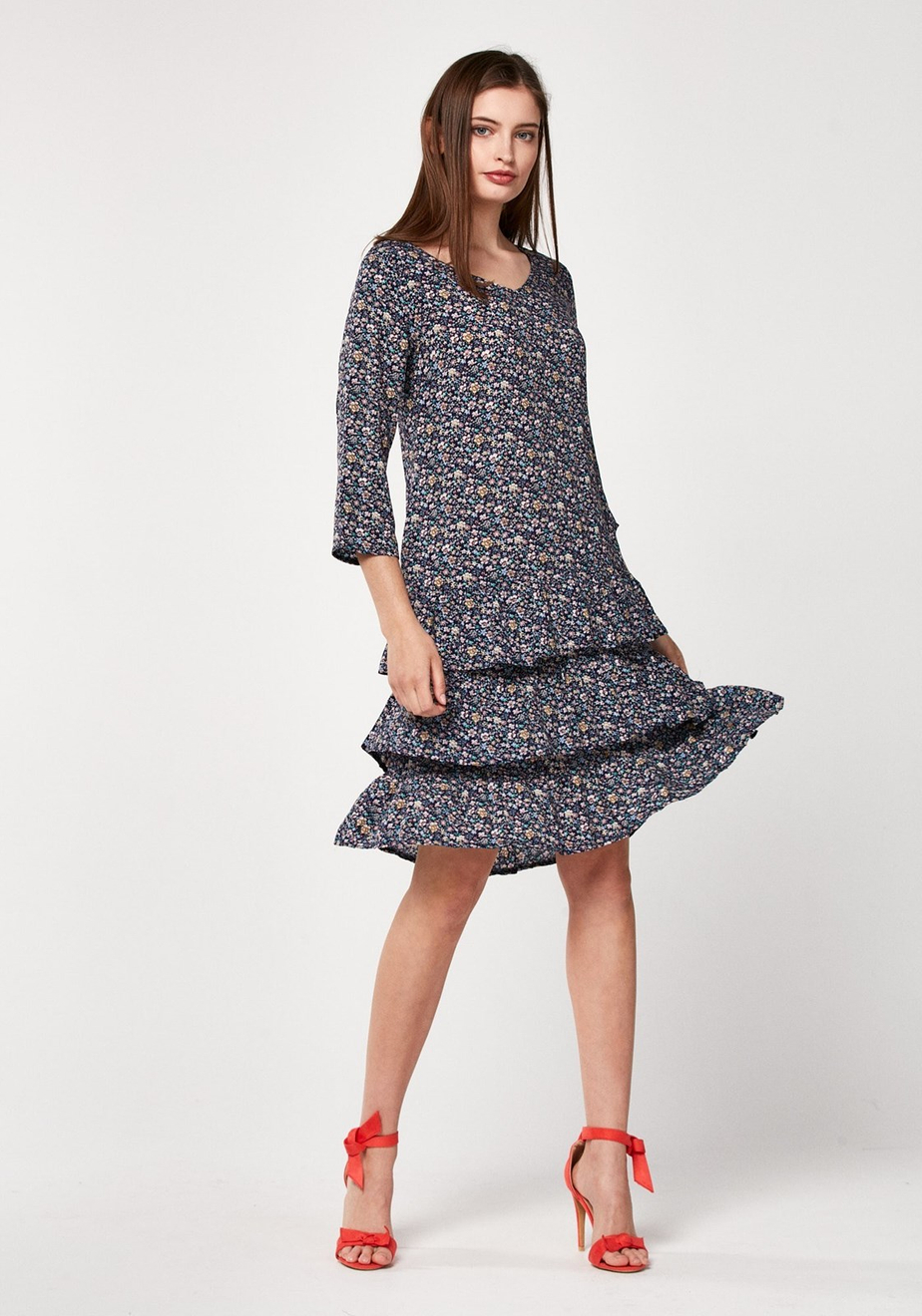 Sukienka z falbanami 1653