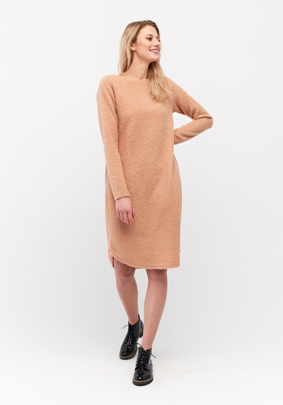 Beżowa futrzana sukienka 1312