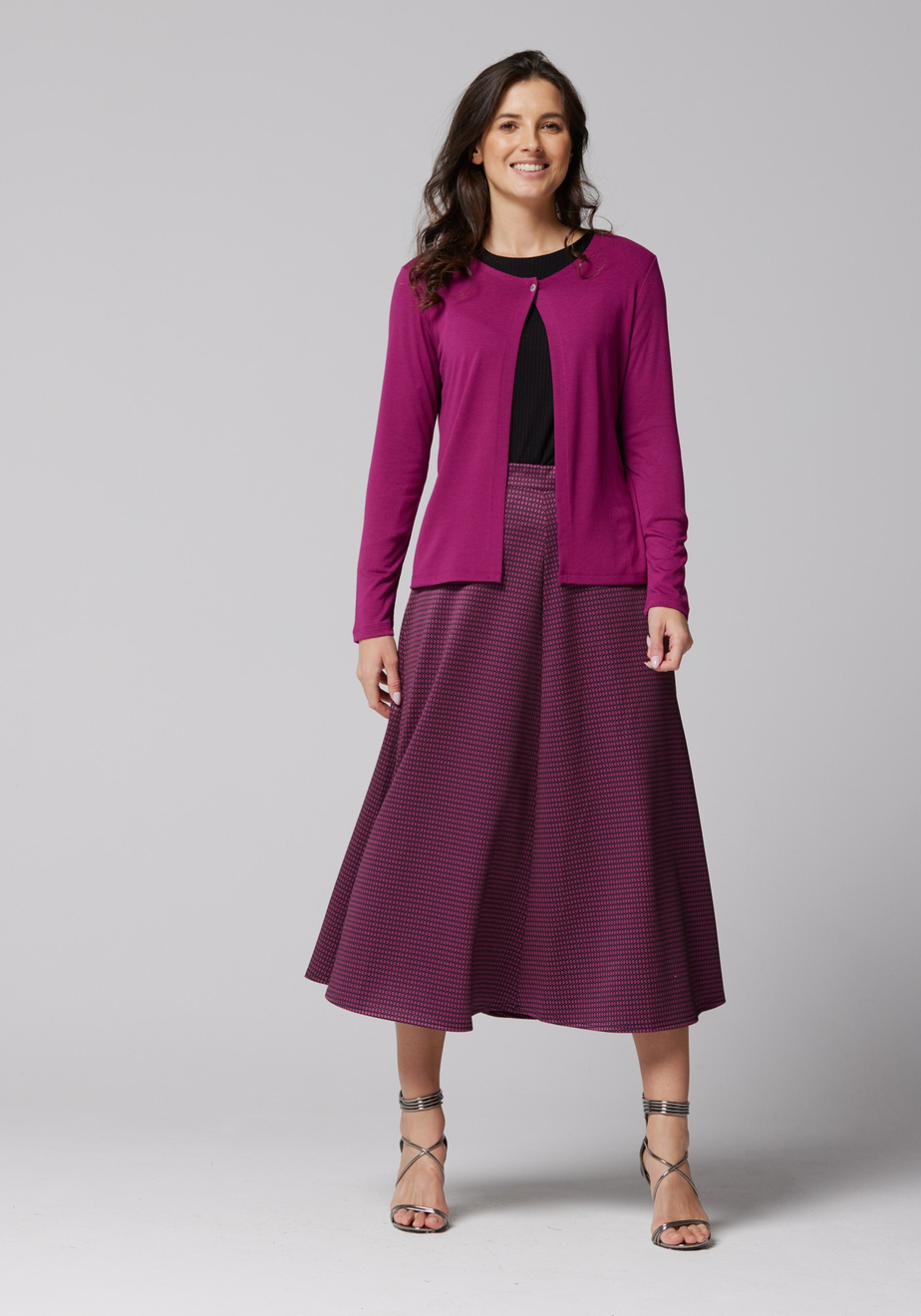 Sweterek na jeden guzik 8926