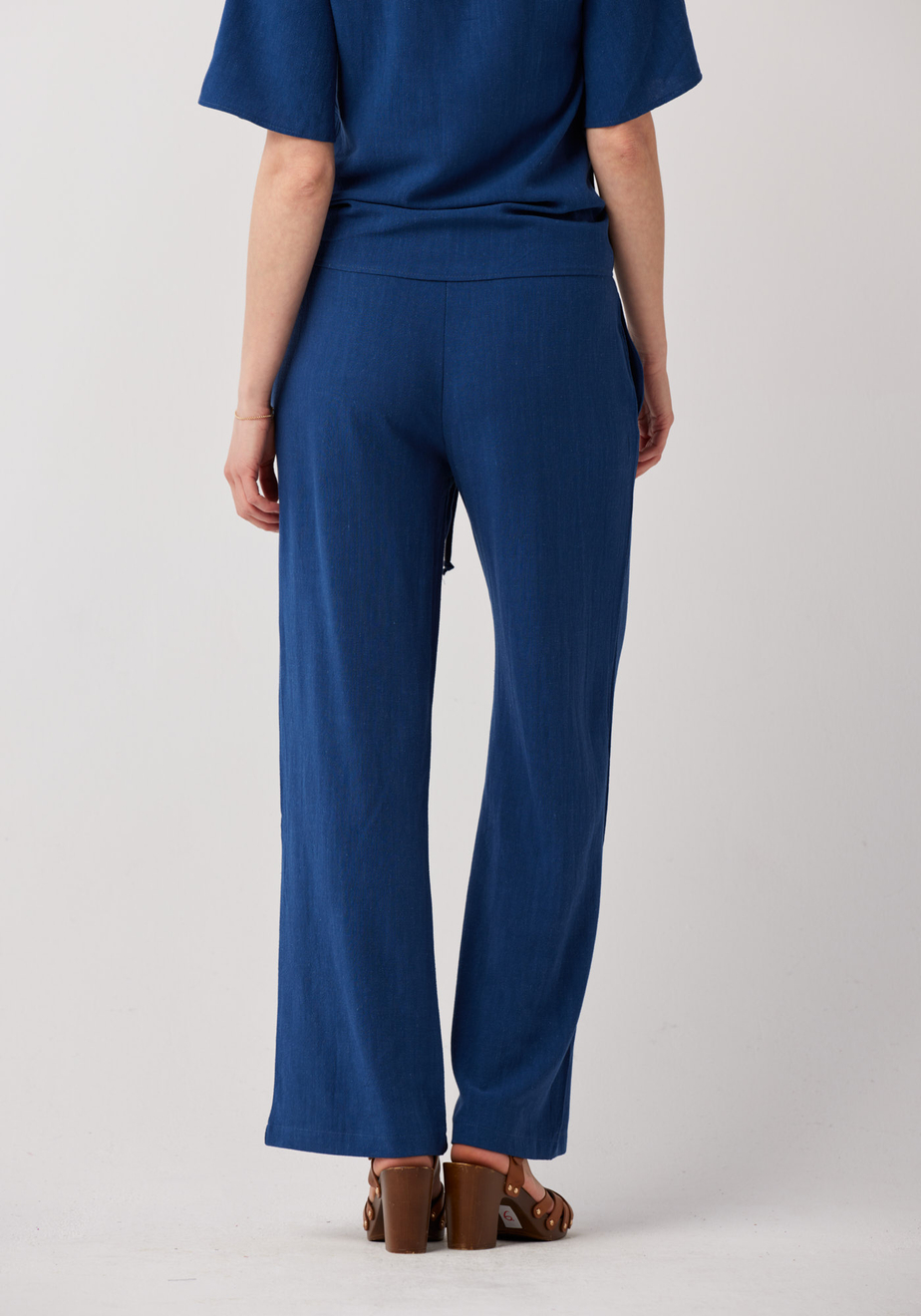 Niebieskie spodnie o prostych nogawkach 5039